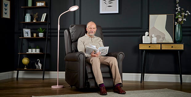 Kastor HD Floor Lamp