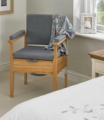 commode in a bedroom